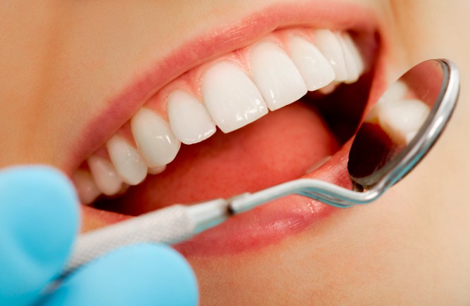 Имплантация и протезирование зубов E305a8d055